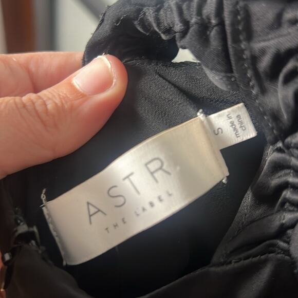 ASTR Crisscross Back Midi Dress Size Small - Picture 8 of 11